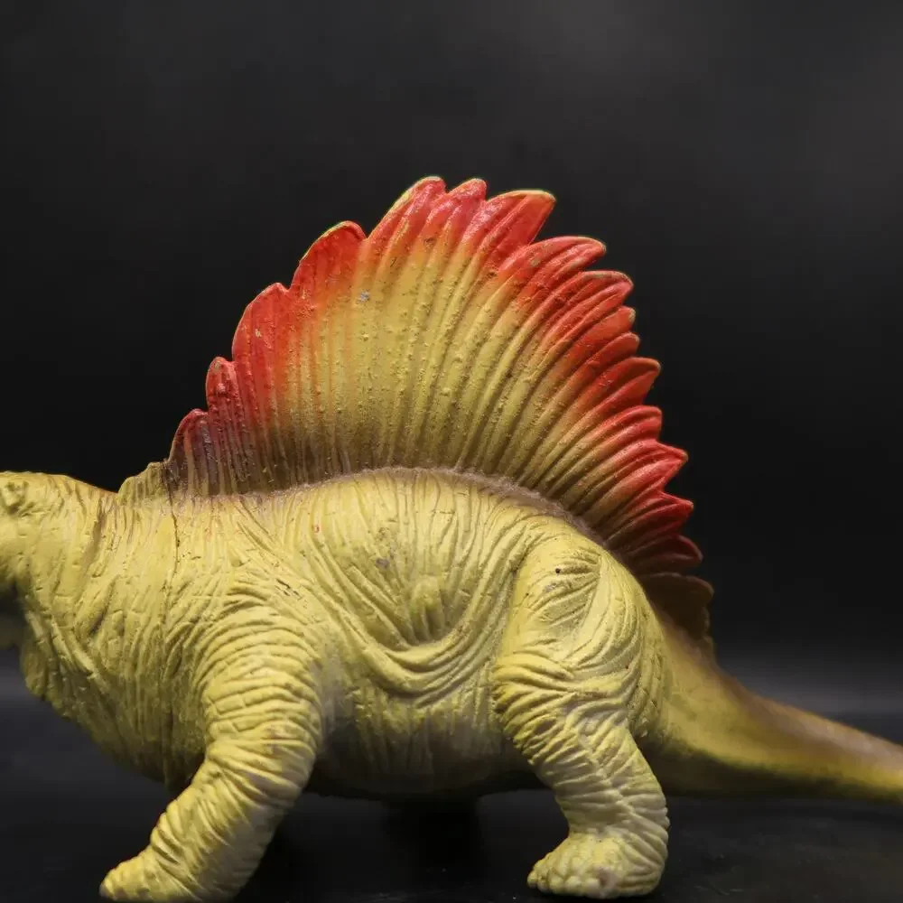 Dimetrodon Dinosaur Toy Figure Plastic 2000 Vintage 8 in Made in China 1072-P10